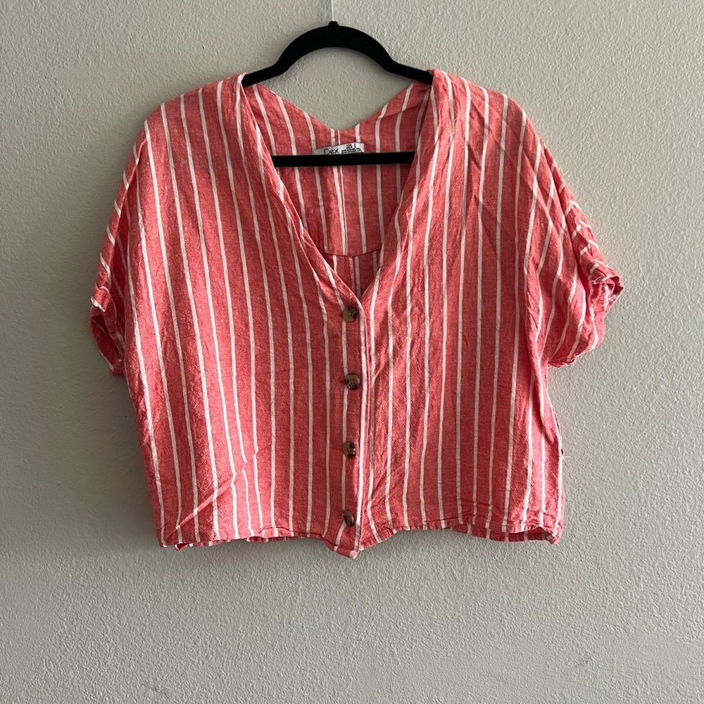 Dex Pink Cuffed Sleeve Crop Button Down Shirt